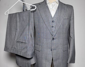 1980s Brand Vintage Stafford 3-Piece Suit Mens 40R 34x27 Grey Glen Plaid Wool