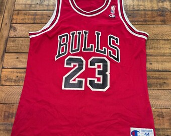 Vintage 90s Champion Michael Jordan Chicago Bulls Jersey Mens 44 Red NBA 23
