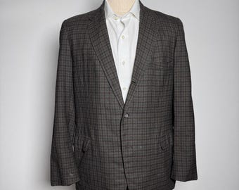 1970s Schwobilt Sport Coat Mens 38R Brown Check Plaid Vintage 2-Button Blazer