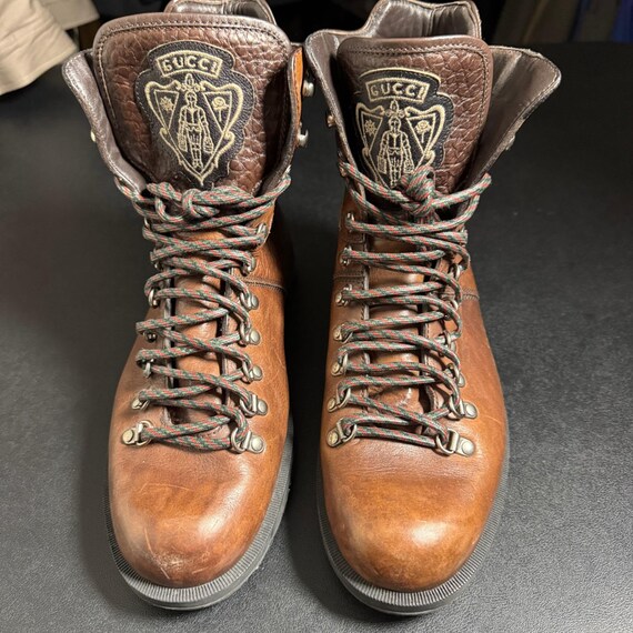Gucci Crest Brown Leather Hiking Boots Mens Size 8.5 181853  display picture 3