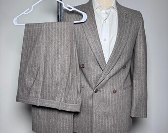 Tallia 2-Piece Suit Mens 36R W33 Grey Pinstripe Double Breasted Vintage USA