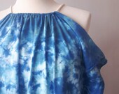Shibori tie and dyed hand dyed cold shoulder cotton t-shirt in indigo blue colours