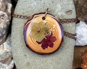 Wood Resin Necklace, Natural Wood Jewelry, Pressed Botanicals, Wood Slice, Floral Pendant, Simple, Unique, Tiny Flowers, Wooden Necklace
