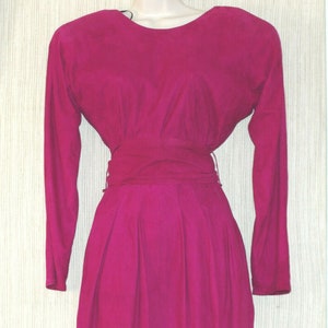 VAKKO Raspberry Suede Long Sleeve Open Back Belted Dress Size: 6 Made in USA