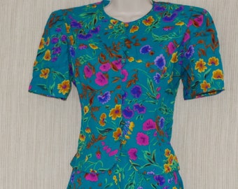 Maggy London Petites Rayon Blue Floral Short Sleeve Skirt Suit Size 4P