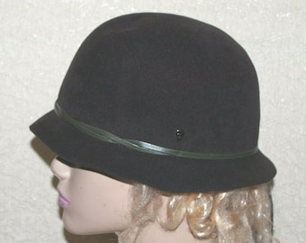 Vintage Czech Military Hat, Tonak Nasavrky, Czechoslovakia  display picture 2
