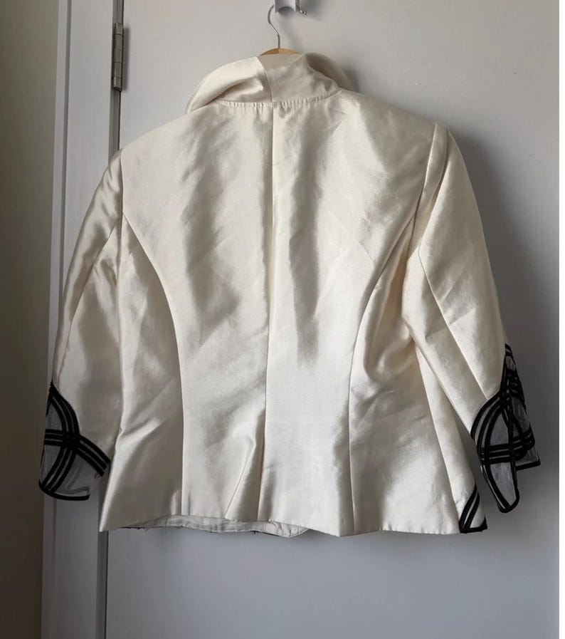 Adrianna Papell Women’s Silk White W/Black Trim Evening Blazer Jacket Size 10 image 8
