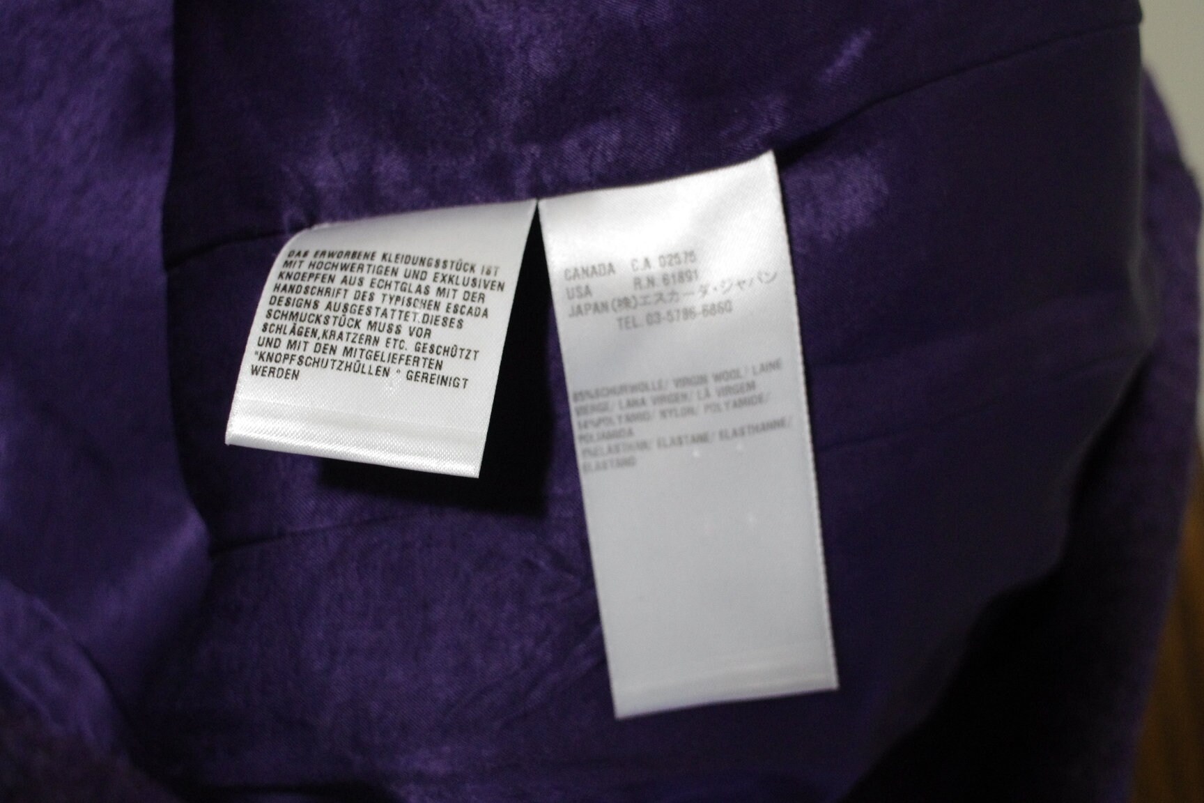 Tailleur ESCADA En Laine - Taille 38 (FR 40) - Modèle Unique Plissé - état Impeccable