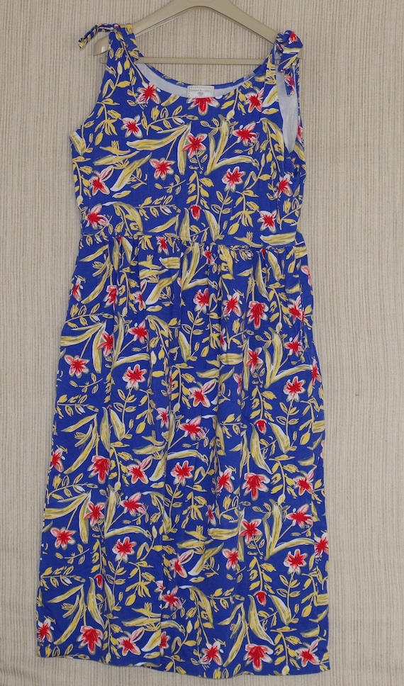 Susan Bristol casuals Blue floral cotton sleeveles