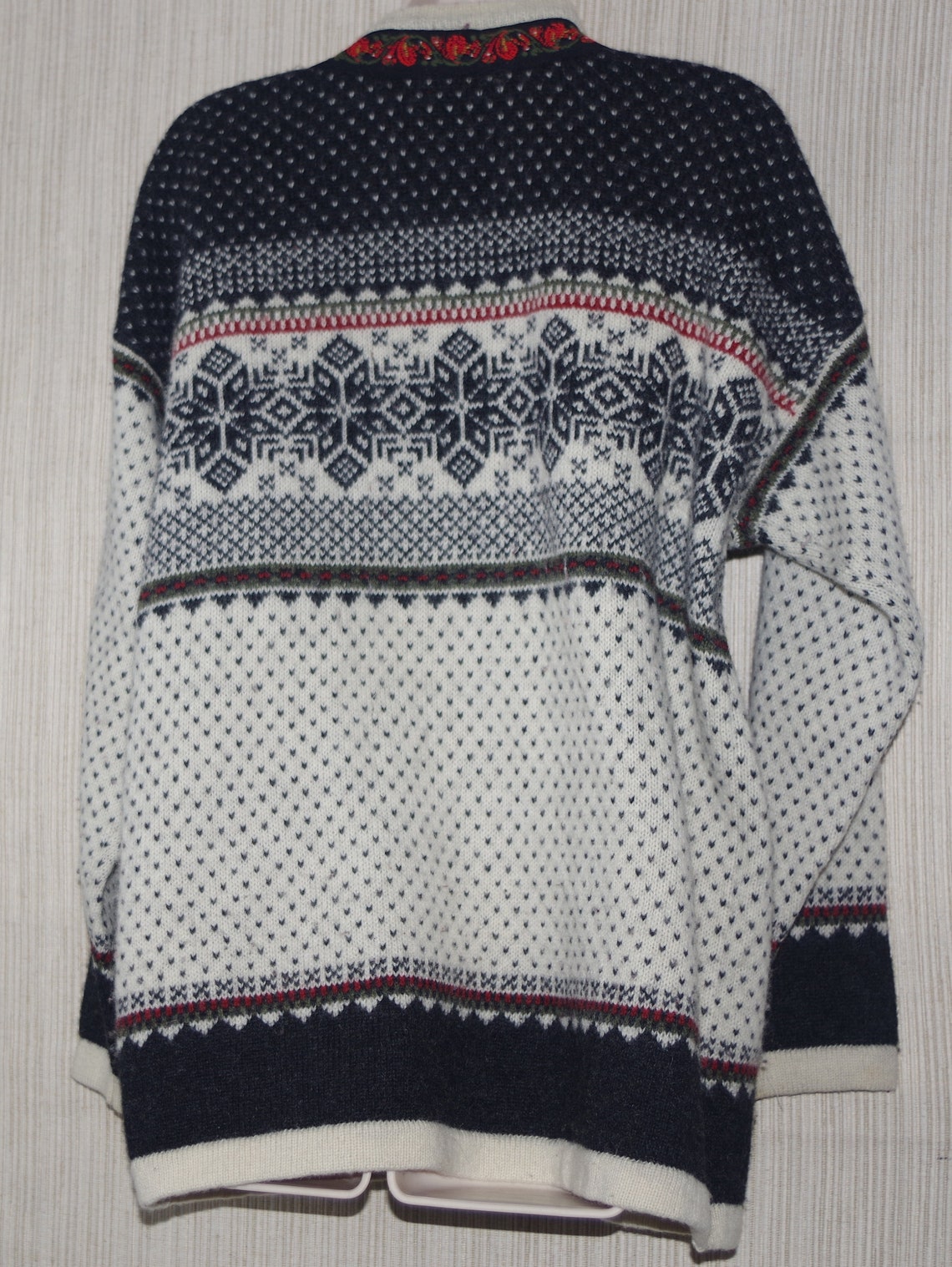 Vintage Squaw Valley Wool Metal Button Slouchy Cozy Cardigan Sweater Size:M, photo 2 of 3
