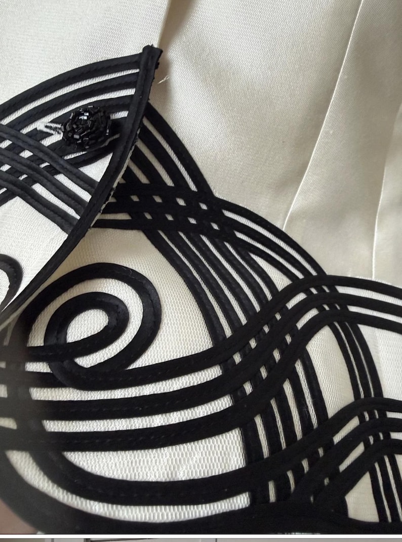 Adrianna Papell Women’s Silk White W/Black Trim Evening Blazer Jacket Size 10 image 7