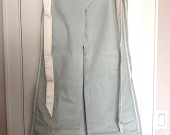 Diesel Vintage Hellblau Weiß Seitliche Riemen Denim Krawattenbund breites Bein Gr. 28