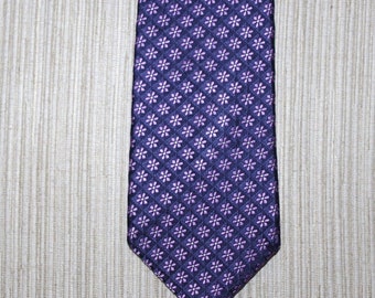 I K E Behar NY Silk Purple Blue Floral Necktie 60,5"x 3,5"