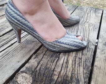 Vintage Jonathan's Reptile Skin Heels 7.5 M Leather 1950's Peep toe Shoes