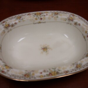 9&quot; Round Vegetable Bowl -  Salisbury - by NORITAKE