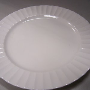Dinner Plate - Warmstry White by ROYAL WORCESTER