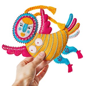 Sirin Bird – Bambola artistica in feltro fatta a mano, creatura mitologica slava, opera d'arte tessile popolare e stravagante, unica nel suo genere