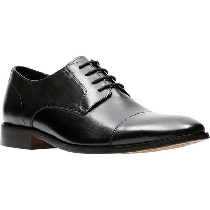 Bostonian Mens Narrate Cap Dress Oxford Bostonian Mens Narrate Cap Dress Oxford
