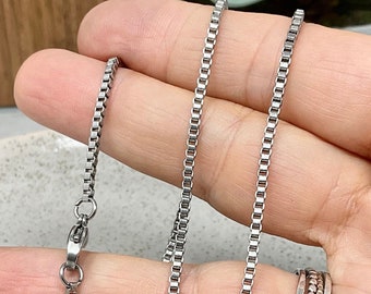 Collier chaîne en acier inoxydable de 18 po. avec fermoir