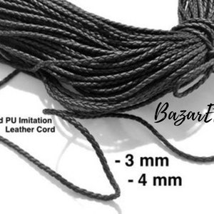 Peut inclure: Cordon tressé noir en simili cuir. Le cordon a un diamètre de 3 mm et 4 mm. Le texte "Braided PU Imitation Leather Cord" est visible sur l'image.