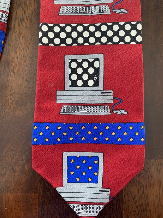 Screen Saver Tie Vicky Davis computer tie Gem