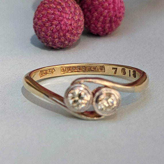 Antique 1930s 18ct Gold Diamond Ring - image 8