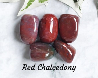 Red Chalcedony Crystal - Tumbled Stone - Polished Stone - Gemstone / Perseverance Strength Manifestation / Pebble Crystals Tumble Smooth