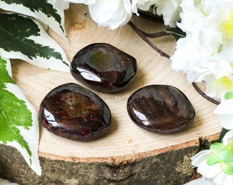 Garnet Pocket Stone - Palm Stone - Hand Stone - Cabochon Natural Polished Stone Crystal Gemstone Flat Cuddle Tumbled Stone Healing Gem Rock