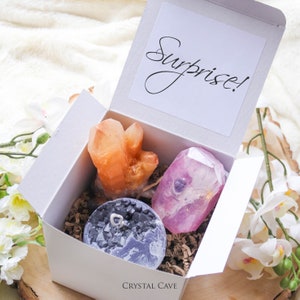 Crystal Cave Surprise Box / Mystery Gift Box Gift Random Spiritual Crystals / Witch Witchcraft Alchemy Magic Spells Incence Essential Oil image 2