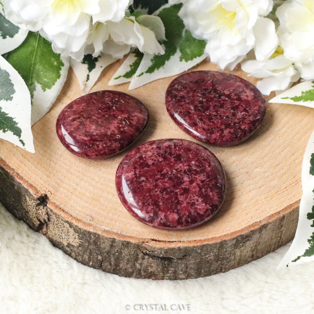 Red Wine Quartzite Pocket Stone Palm Stone Hand Stone Cabochon Natural