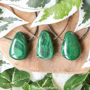 Malachite Polished Necklace Pendant - Drilled Stone Jewelery - Oval Bead Healing - Gemstone Protection • Transformation • Emotional Balance