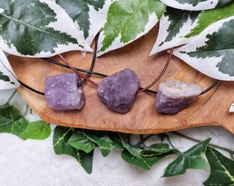 Lepidoliet Ketting Hanger - Doorboord Stenen Sieraad Ruwe Ruig Brok Hangertje Kristal Edelsteen Steen Crystal Betere Slaap Dromen Ontspannen