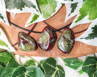 Drakenbloed Jaspis Ketting Hanger - Doorboord Stenen Sieraad Vrije Vorm Hangertje Kristal Edelsteen Steen Crystal Kind Genezing Creativiteit