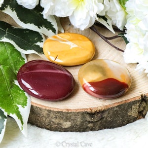 Mookaite Jasper Pocket Stone - Palm Stone - Hand Stone - Cabochon Natural Polished Stone Crystal Gemstone Flat Cuddle Tumbled Stone Healing