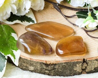 Gelber Fluorit-Taschenstein – Handschmeichler – Cabochon / Handschmeichler, polierter Naturstein, Edelstein, Trommelstein, flache Scheibe, dünne Platte