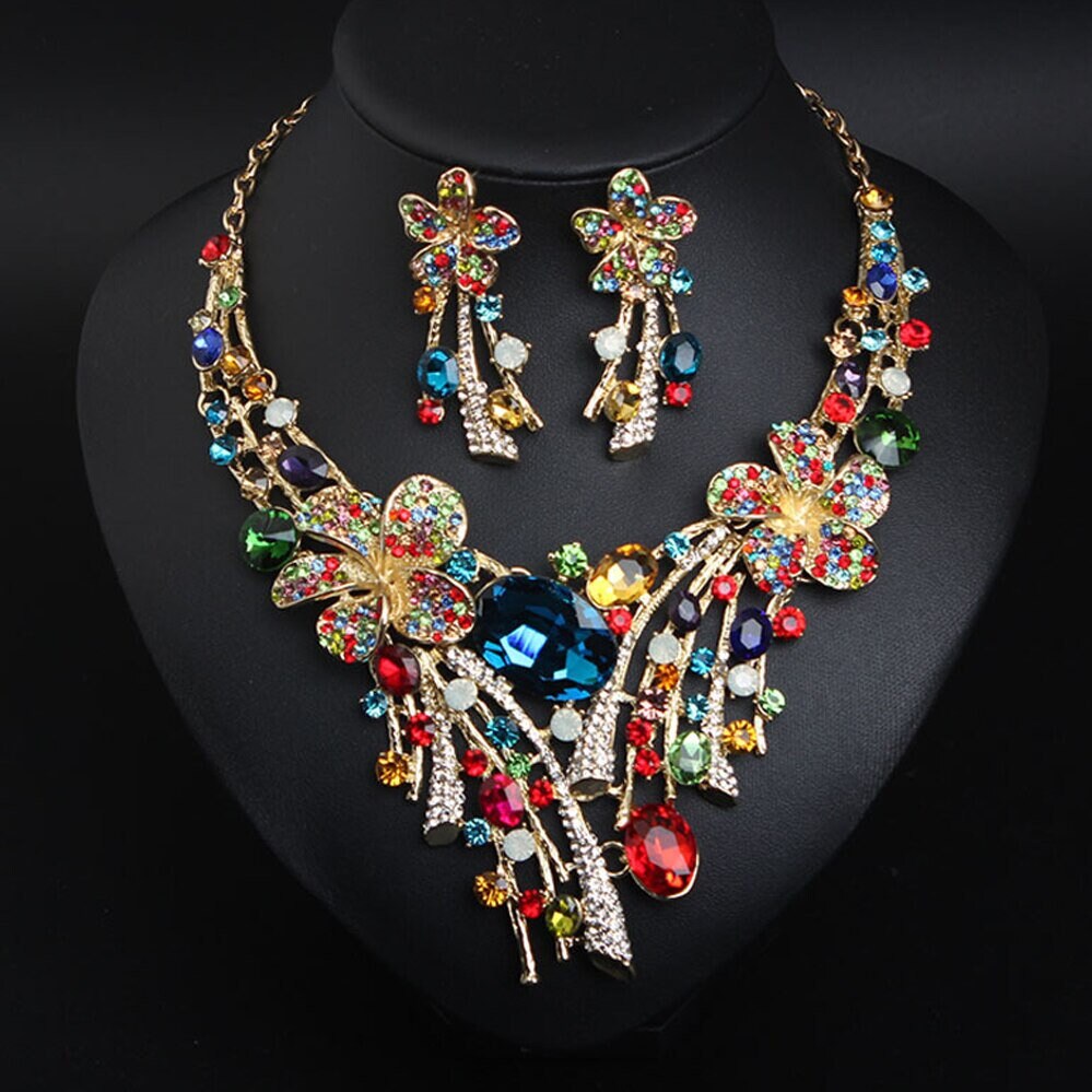 4pcs Luxury & Exquisite Emerald & Crystal Necklace, Earrings, Ring Set,  Suitable For Banquet, Evening Dress Accessories