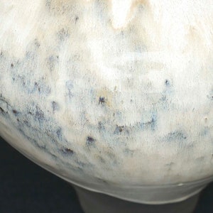 Black stoneware vase. Handmade pottery respectful of the environment image 9