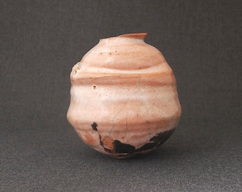 Ceramic flower vase. Handmade raku pottery vase. Japanese style.