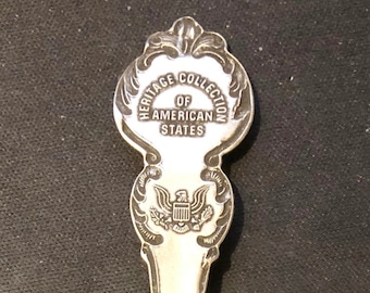 Heritage Collection of American States on 4.5" Silver Plated Souvenir Spoon - pre-owned