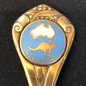 Australie, Kangourou - Carte sur le bleu clair (en haut) sur Silver Plated Souvenir Spoon - d'occasion