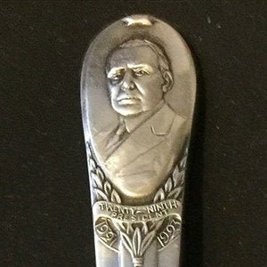 Warren G Harding (stem), Bust (top), Unknown Soldier (bowl) on Silver Plated Spoon - pre-owned