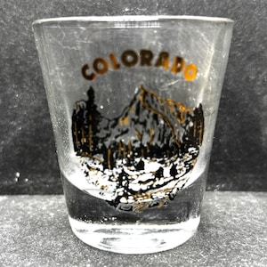 Colorado mit Bergszene auf 1 Unze Glas Schnapsglas - NEU