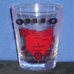 Ohio con mapa, pájaro, flor y bandera en vaso de chupito de vidrio de 1 oz – NUEVO