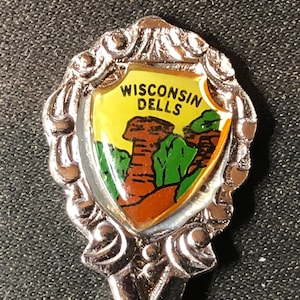 Wisconsin Dells, Wisconsin (top) on Souvenir Spoon - pre-owned