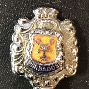 Barbados z herbem (góra) na chromowanej pamiątkowej łyżce - używany