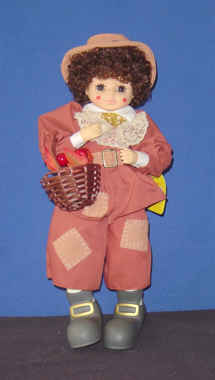 Brinn s 1988 November 13 Porcelain Calendar Clown Doll K 21 in