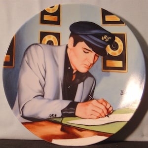 Elvis Presley 'Looking at a Legend' "Closing the Deal" Collector's Plate - NIB