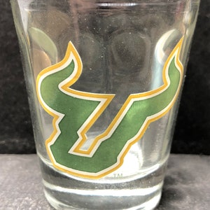 南フロリダ大学の 1 オンス リブ付きガラス ショット グラス - 新品