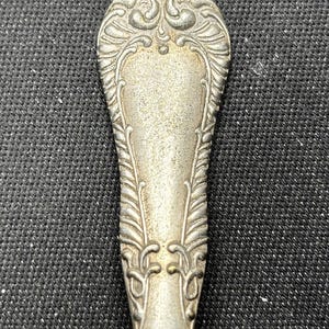 Detroit (bowl), Michigan on Silver Plated Souvenir Spoon - pre-owned