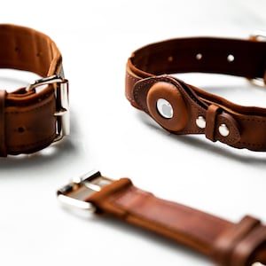 Pup of Honor - AirTag-halsband van verweerd leer